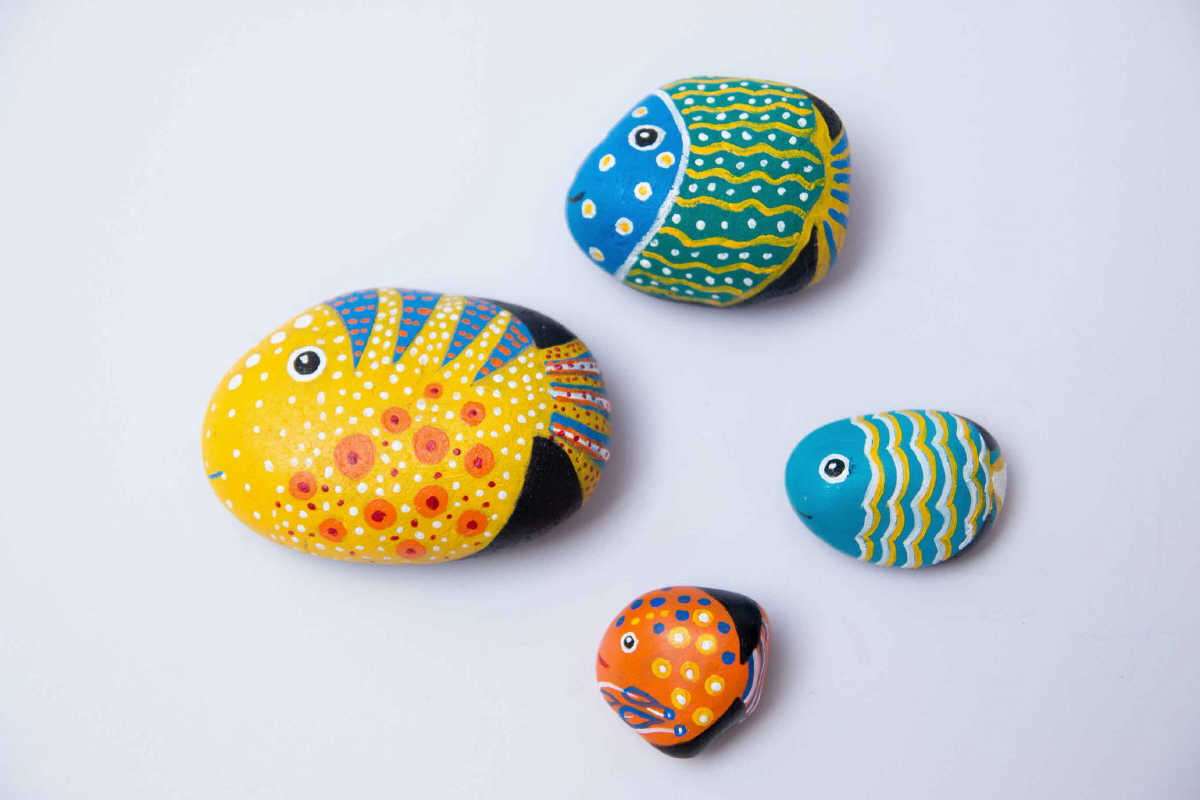 Hand Painted Pebbles - Fishes | imagicArt